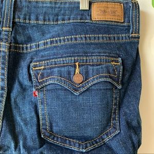 Women’s Levi’s 542 flair jeans size 18